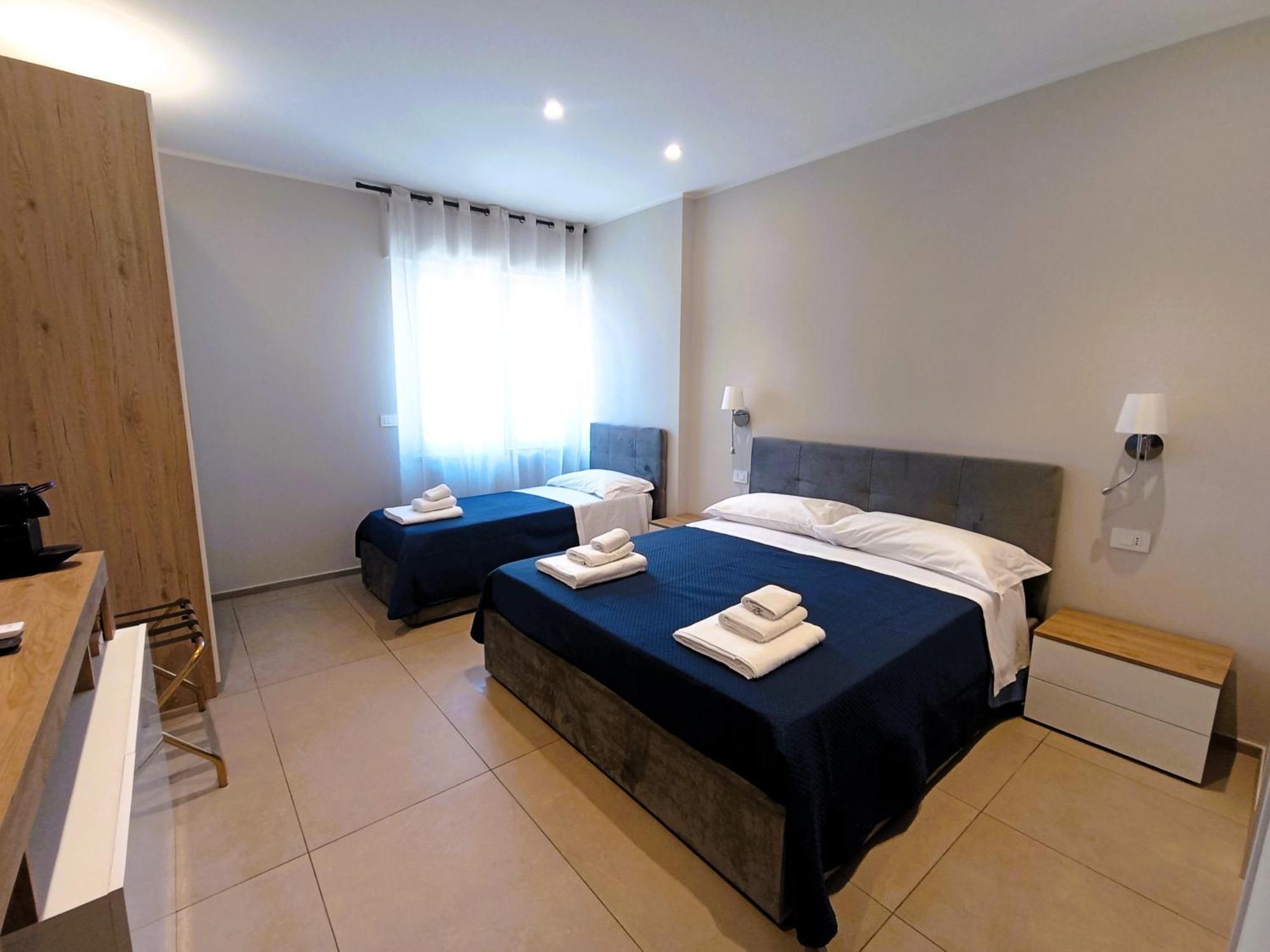 Mile Rooms Барі Екстер'єр фото