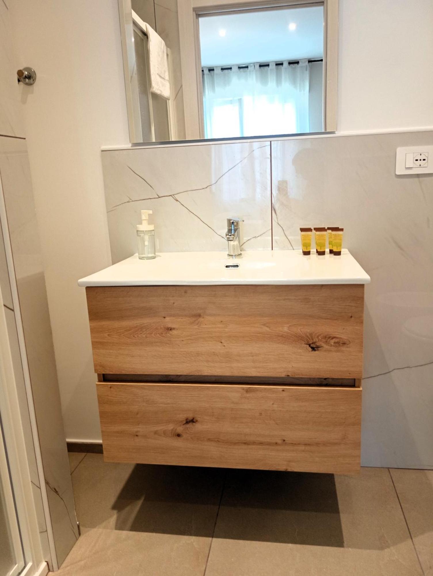 Mile Rooms Барі Екстер'єр фото