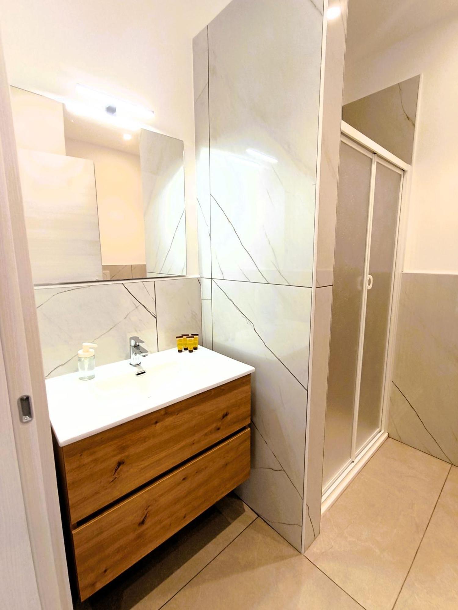 Mile Rooms Барі Екстер'єр фото